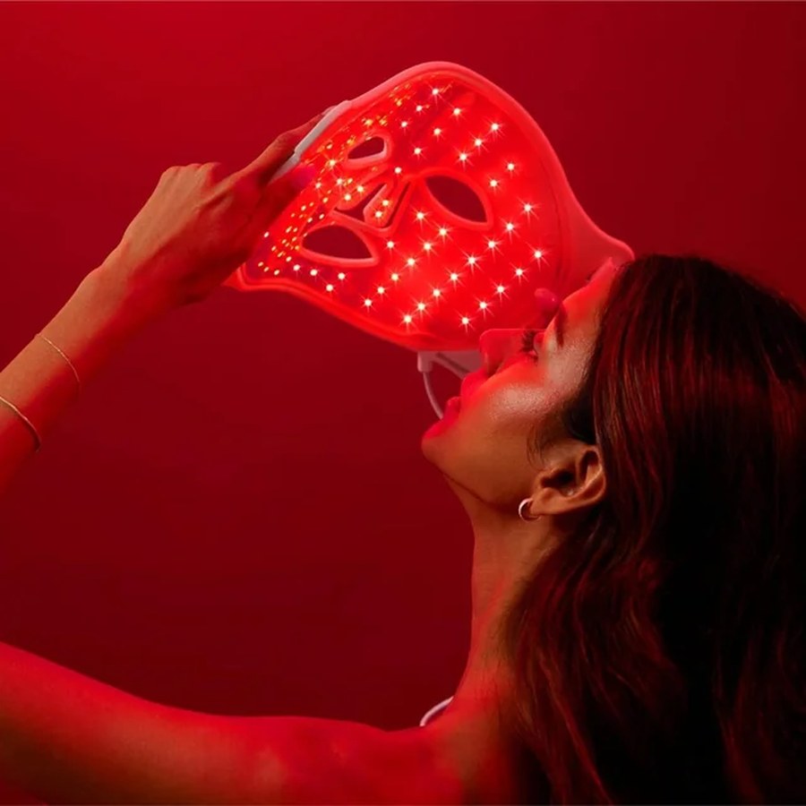 Red light mask skincare routine